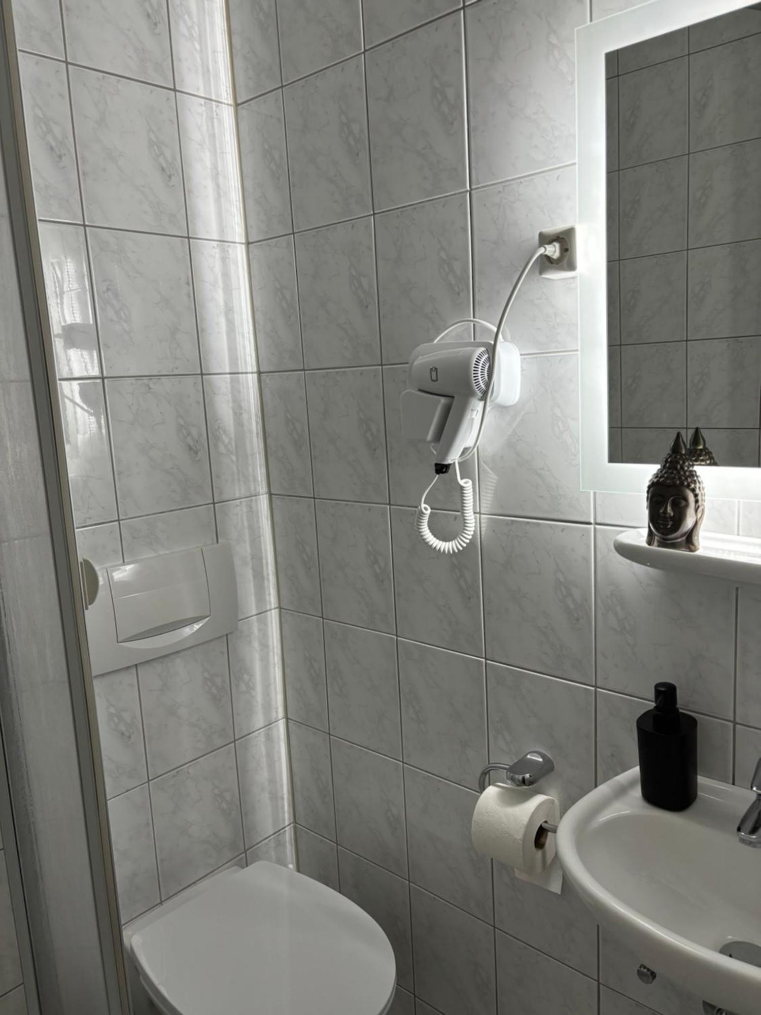 Hotel Bff Airport Messe Schlaf - Duesseldorf 외부 사진