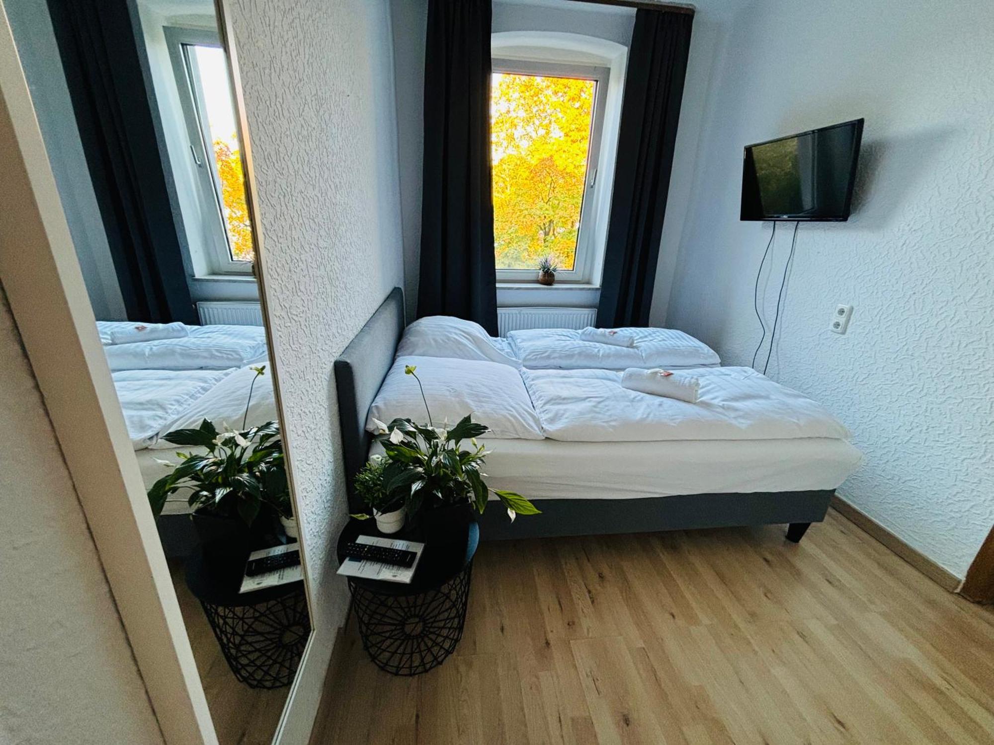 Hotel Bff Airport Messe Schlaf - Duesseldorf 외부 사진